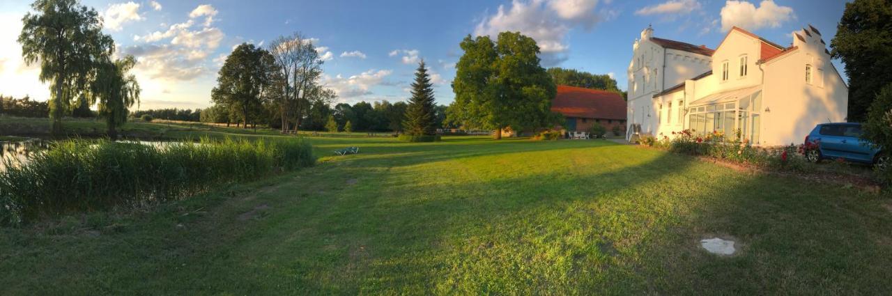 Ferienanlage Gutshaus Gramkow Exterior photo